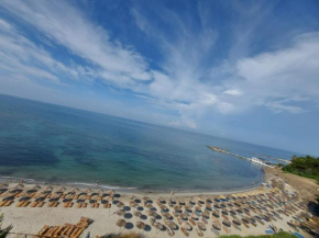 Bral Currila - Peaceful Beachfront Apartment